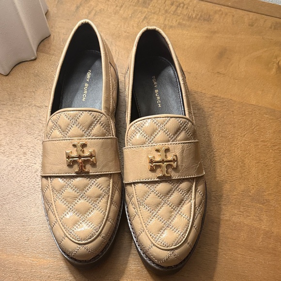 Tory Burch Patent Tan Quilted Loafers - Picture 2 of 6